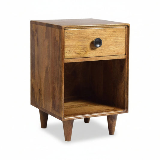 Retro houten nachtkastje | by Mooss | Sfeervol & functioneel