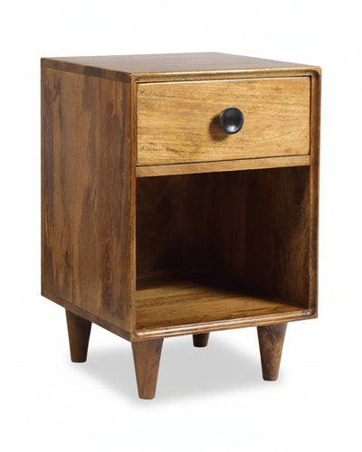 Retro houten nachtkastje | by Mooss | Sfeervol & functioneel