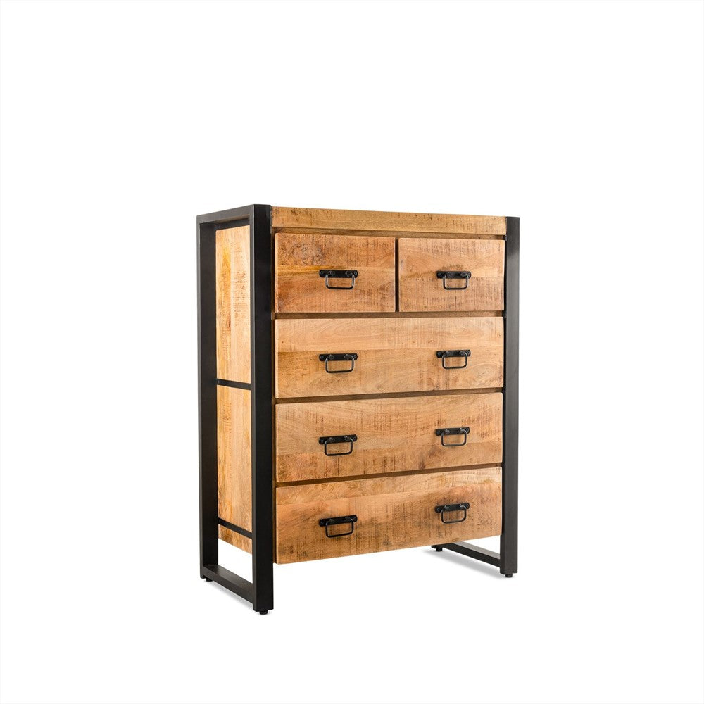 Schuin vooraanzicht van de industriële Britt ladekast met mangohouten lades en een robuust zwart metalen frame.