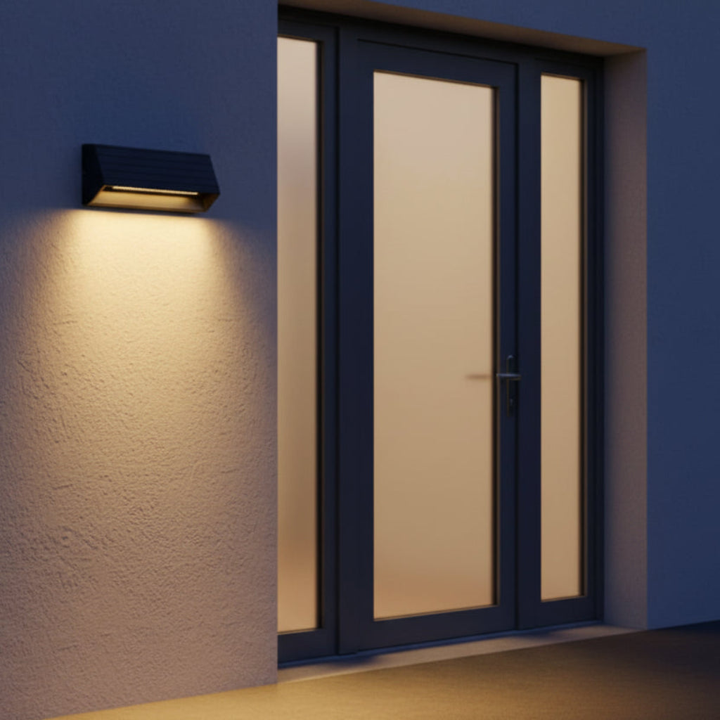 Industriële zwarte muurlamp Jur met geïntegreerde LED