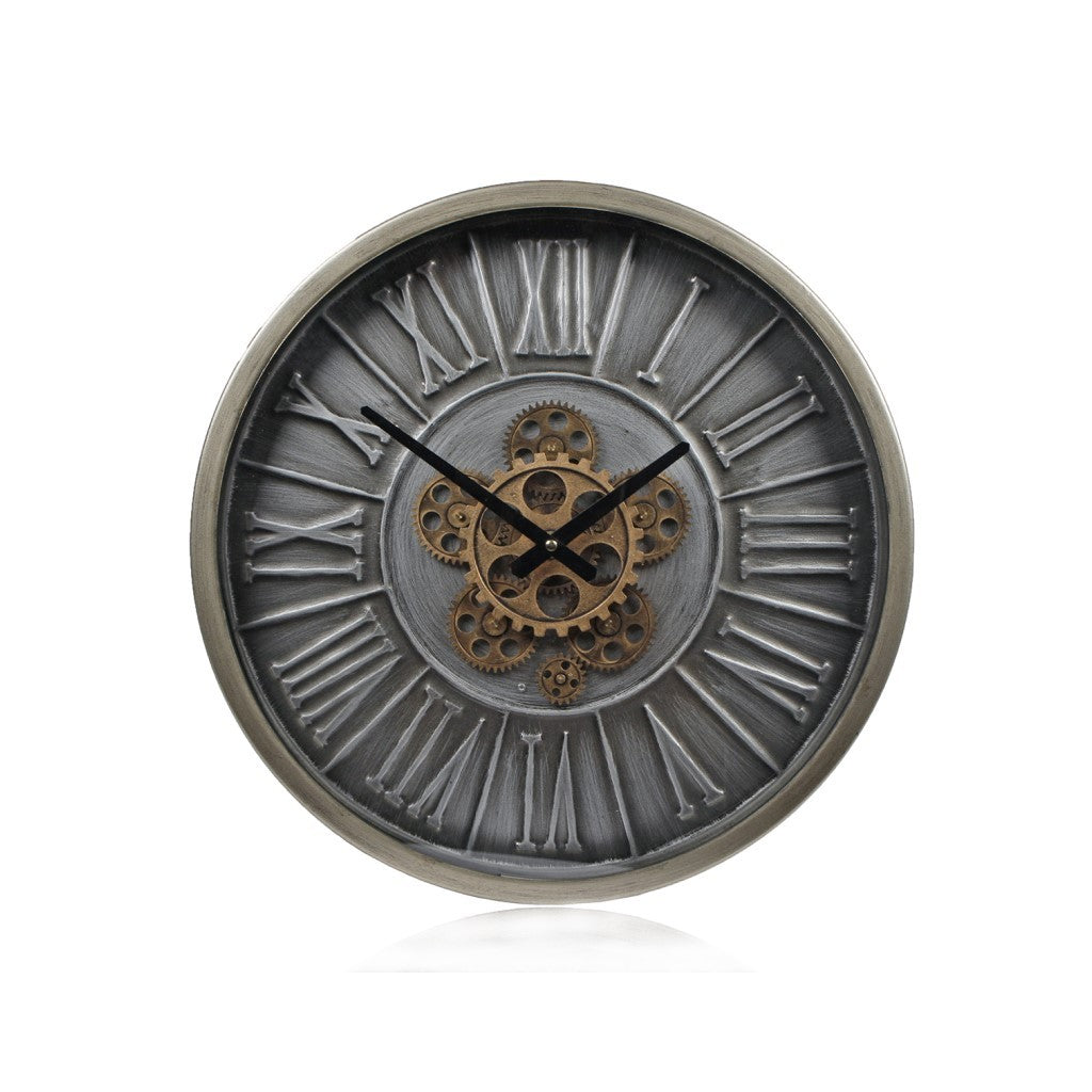 Industriële wandklok Hamburg S van 46,5 cm met draaiende tandwielen en een uitgestanste stalen wijzerplaat in een modern interieur van Rimisa