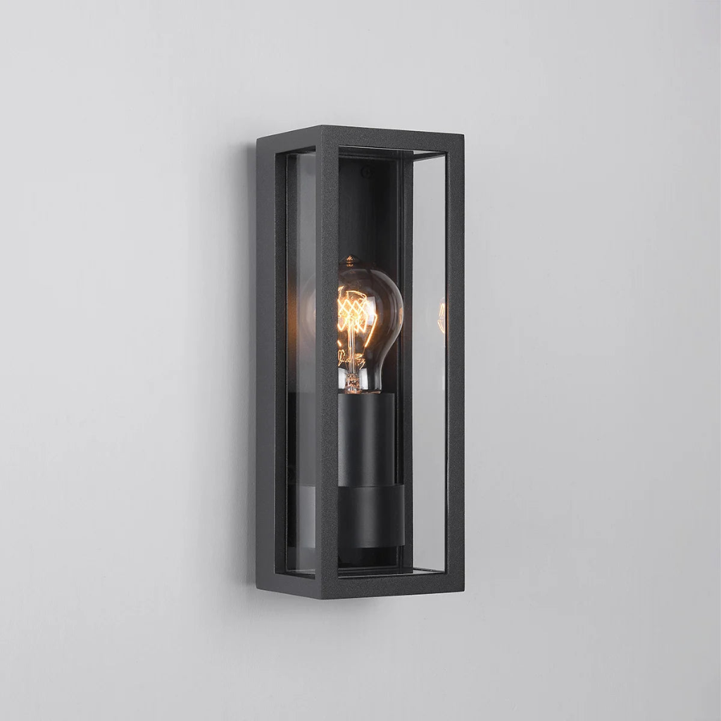 Industriële buitenwandlamp Tess zwart met helder glas