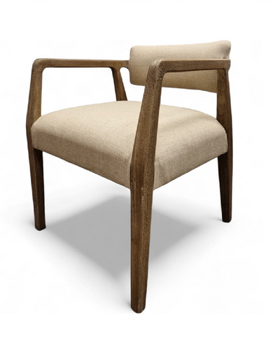 Japandi armstoel van mangohout met zachte naturel stoffering