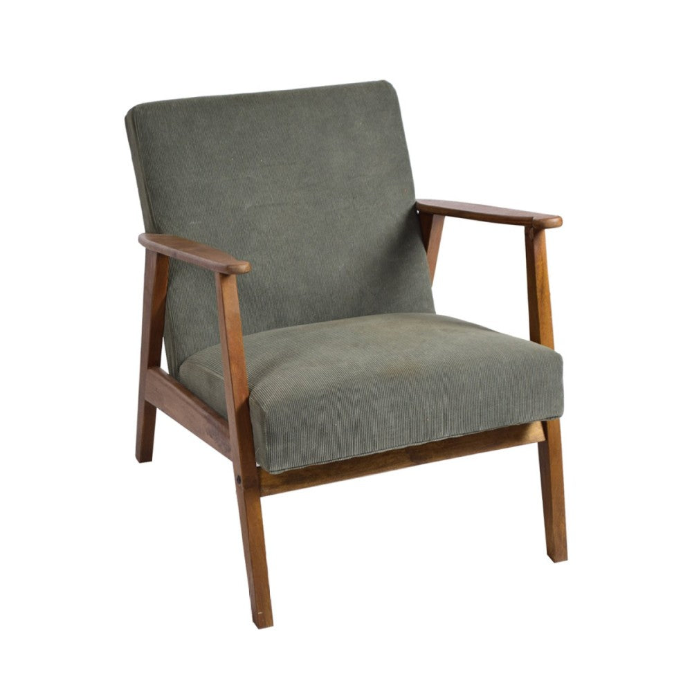 Gezellige olijfgroene retro fauteuil van Mooss met houten armleuningen en jaren 60 design voor een warm interieur van rimisa.