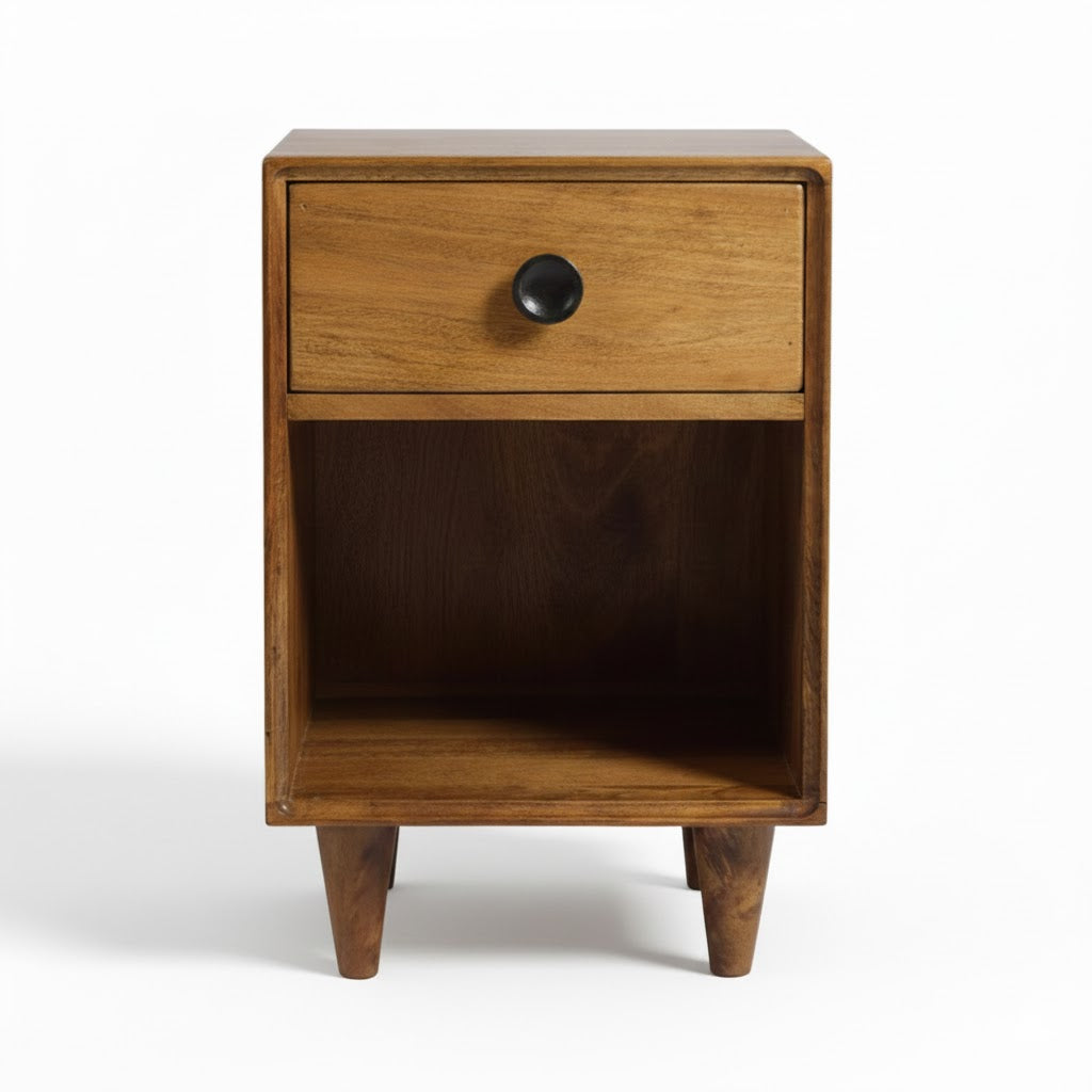 Retro houten nachtkastje | by Mooss | Sfeervol & functioneel